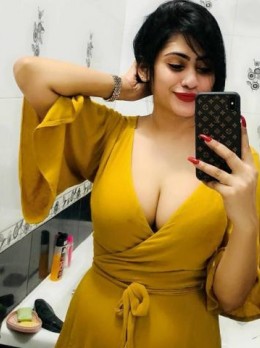 Escorts Service in Dubai - Escort POOJA | Girl in Dubai