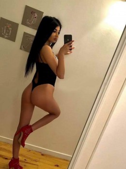 Carolyn - Escort Escorts in deira | Girl in Dubai