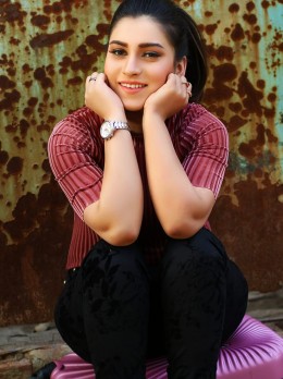Darsha Call Or whatsapp NOW - Escort Vivian | Girl in Dubai