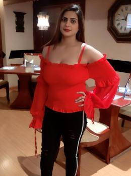 Escort in Dubai - Busty Eman